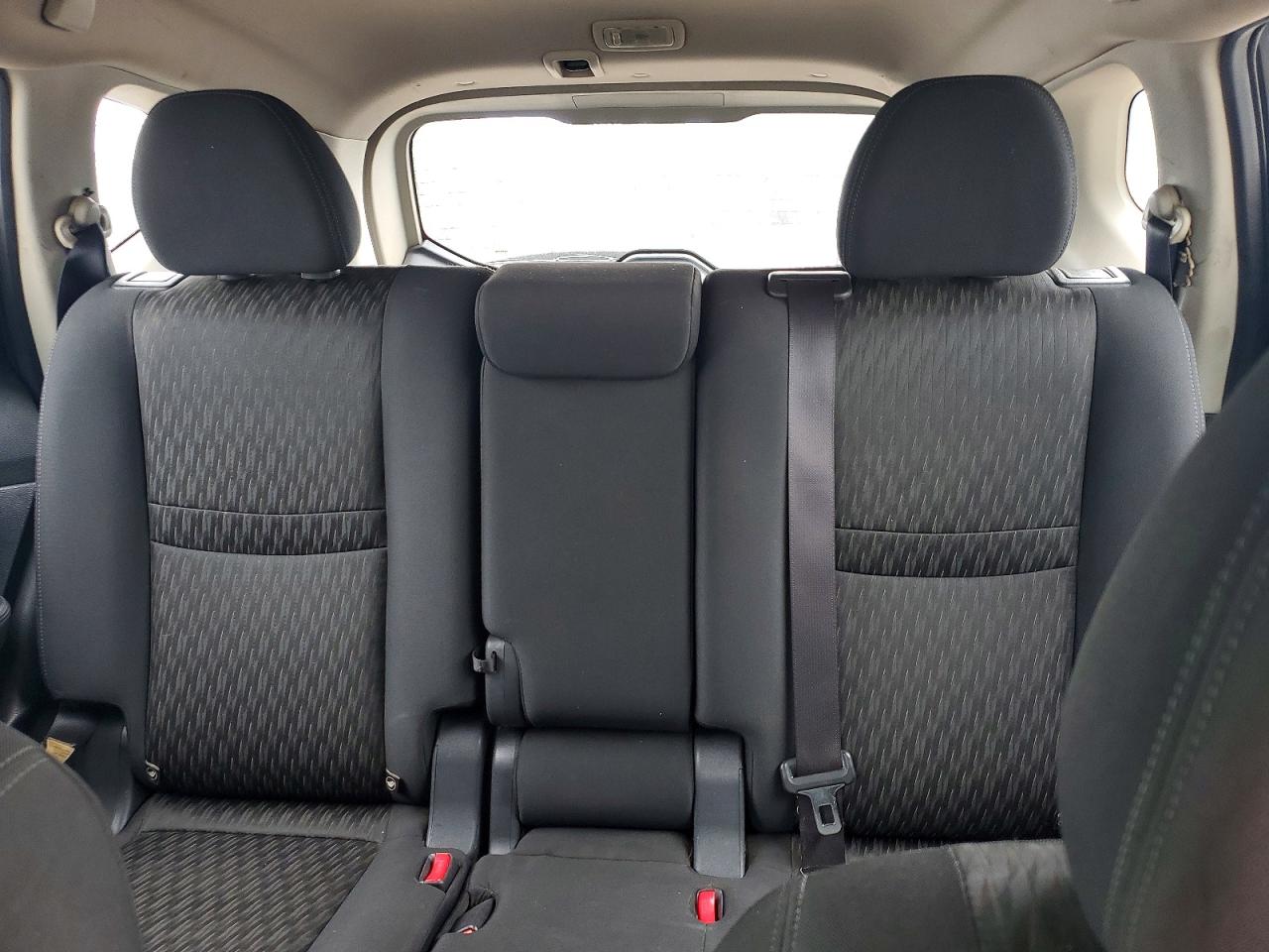 2017 NISSAN ROGUE