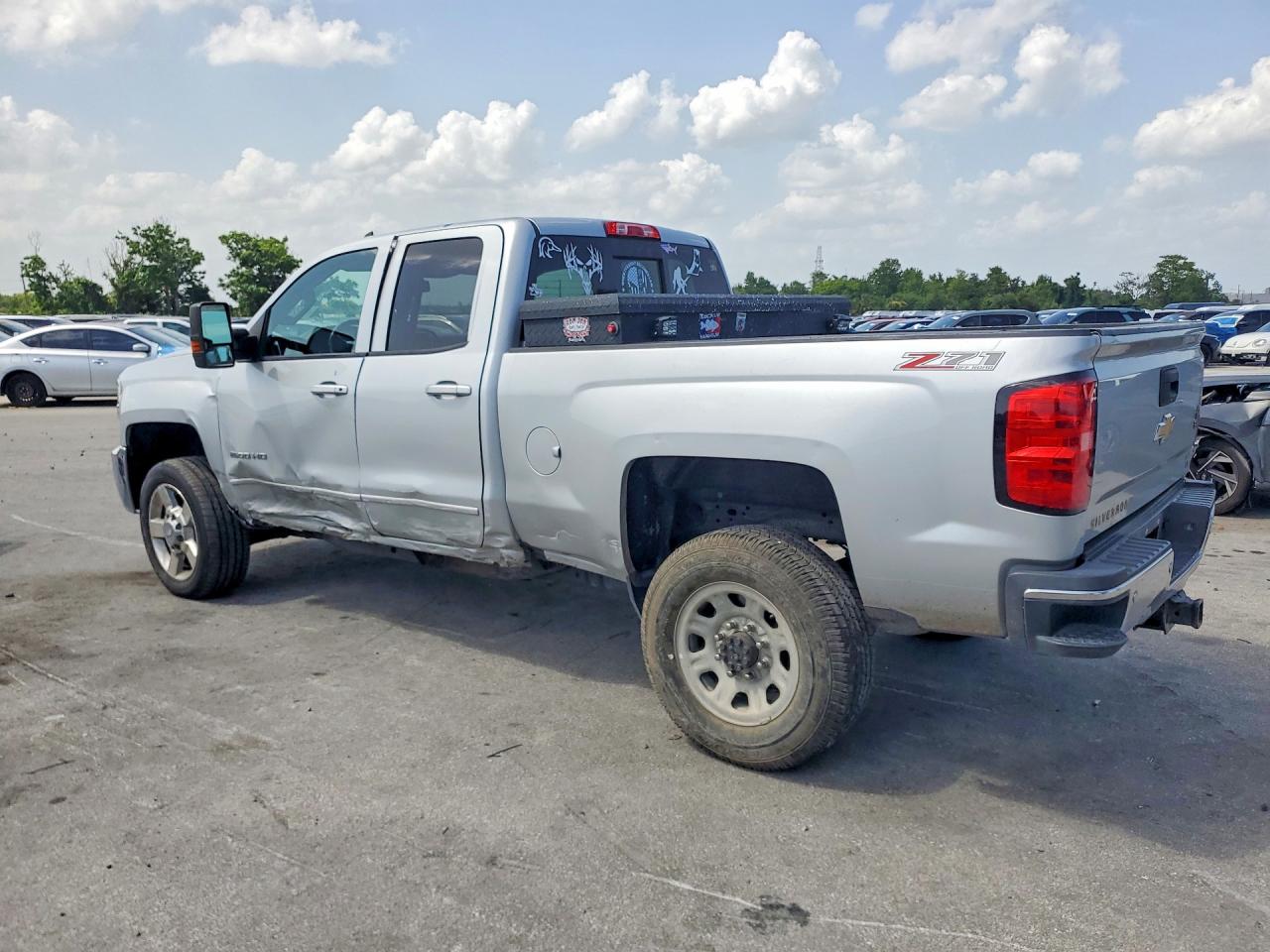 2017 CHEVROLET SILVERADO