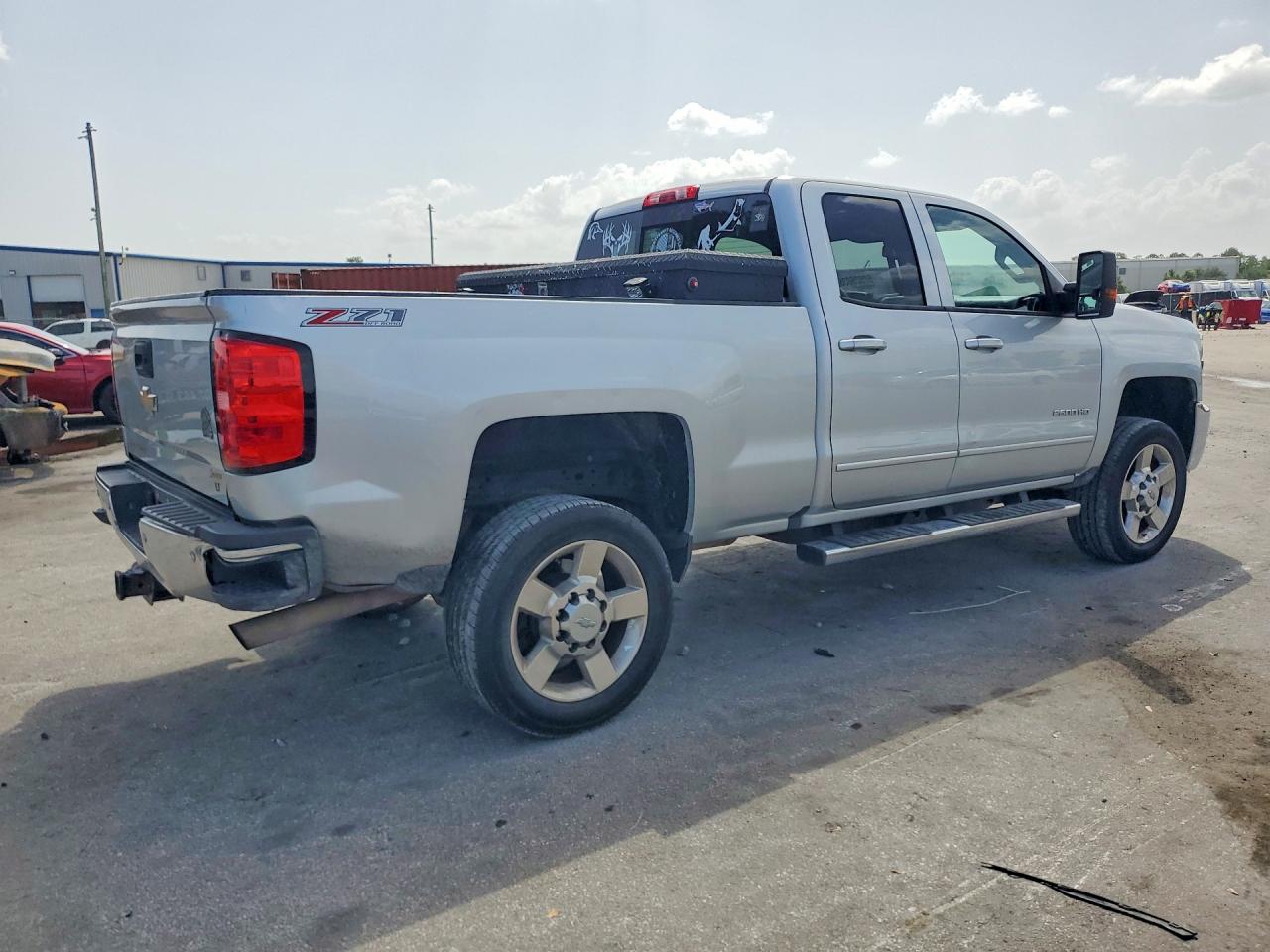 2017 CHEVROLET SILVERADO