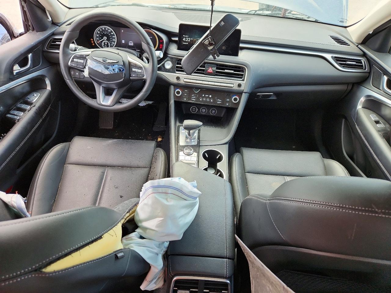 2025 GENESIS G70