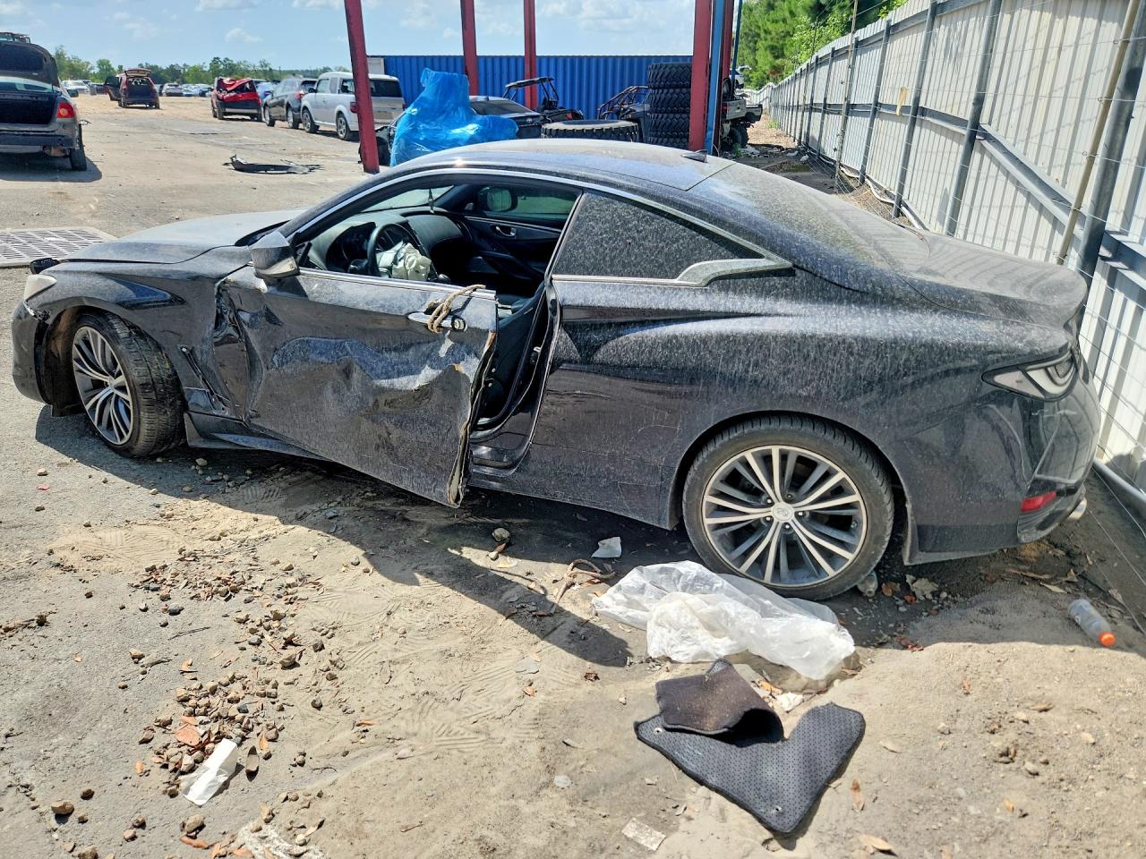 2017 INFINITI Q60