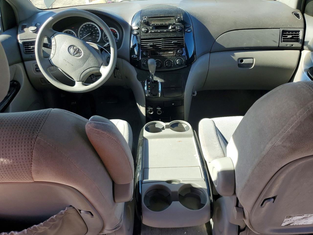 2004 TOYT SIENNA