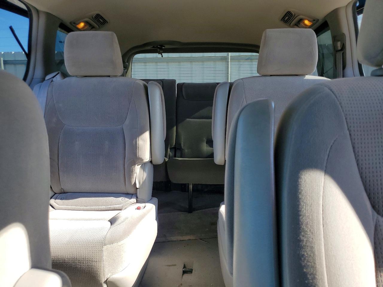 2004 TOYT SIENNA