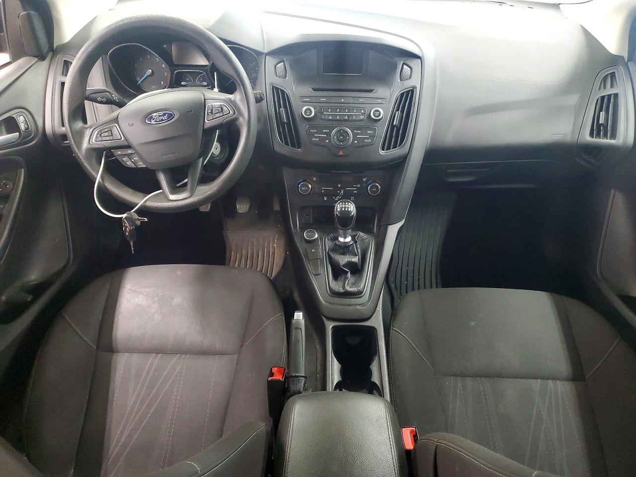 2016 FORD FOCUS