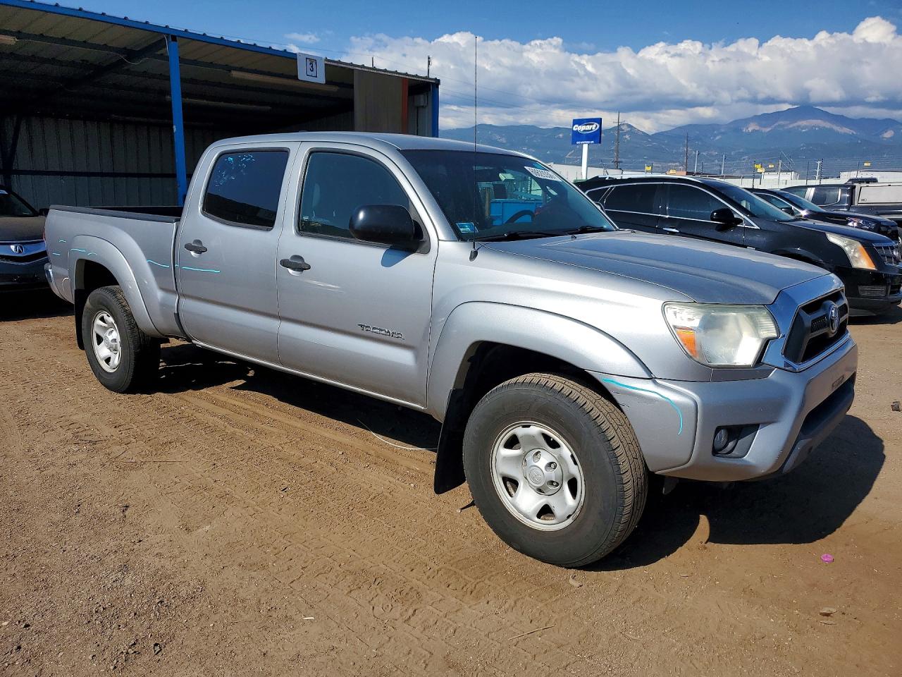 2015 TOYOTA TACOMA