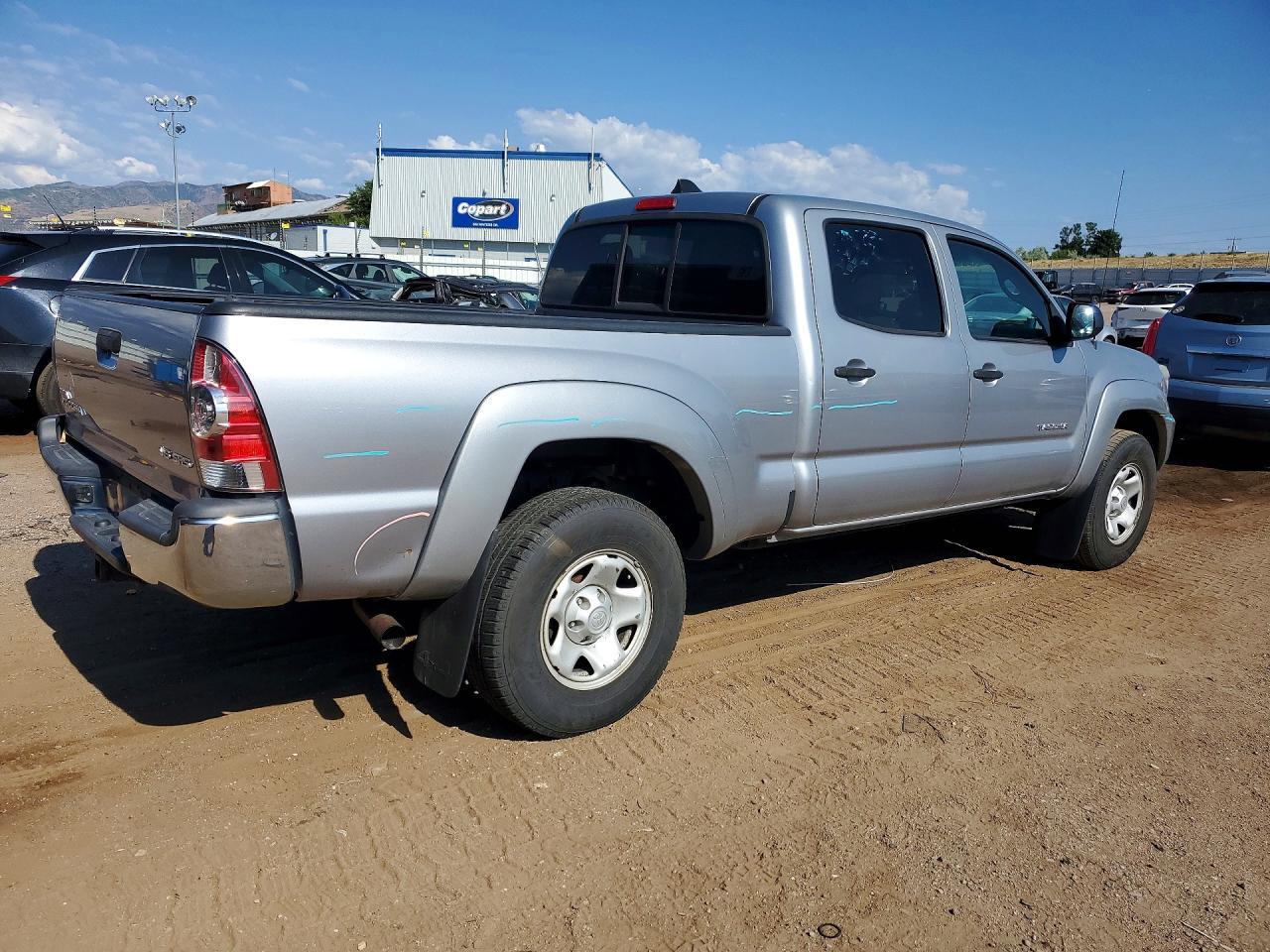 2015 TOYOTA TACOMA