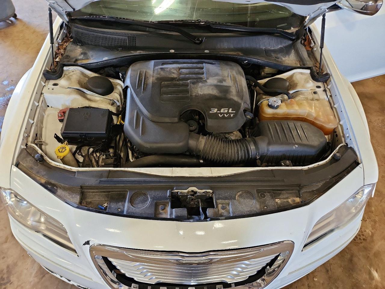 2013 CHRYSLER 300
