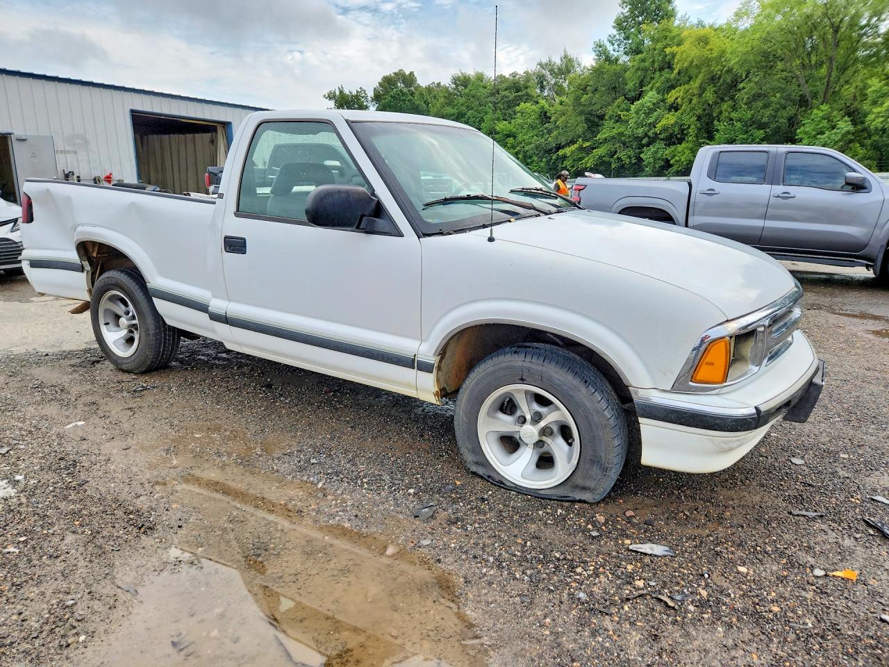 1996 CHEVROLET S10