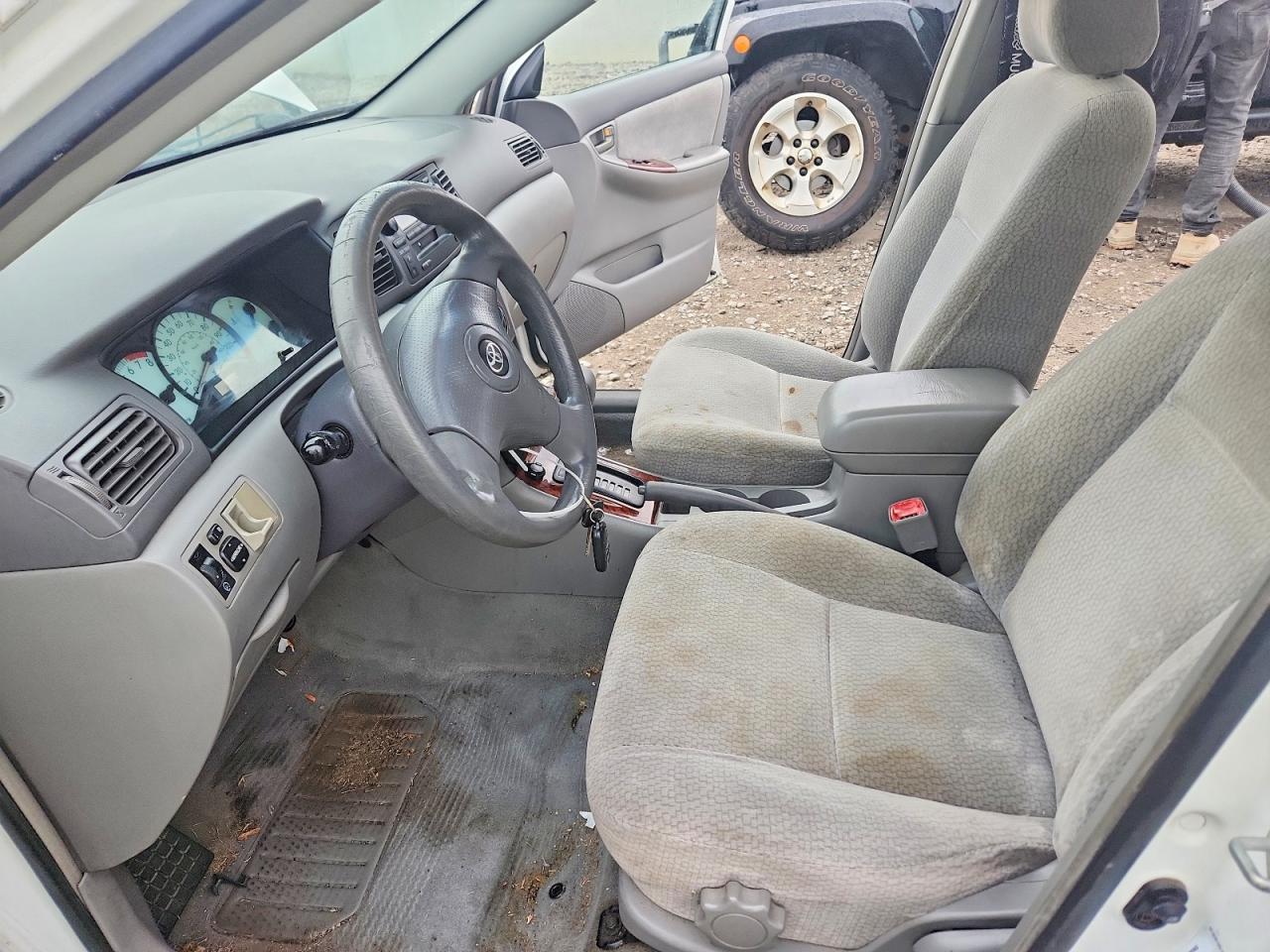 2004 TOYOTA COROLLA