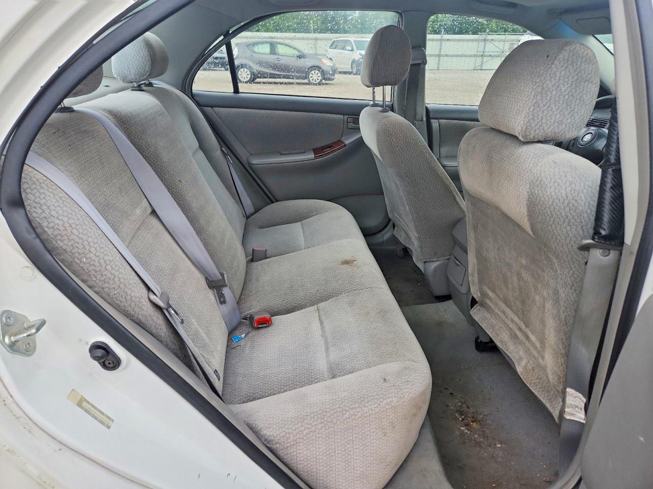 2004 TOYOTA COROLLA