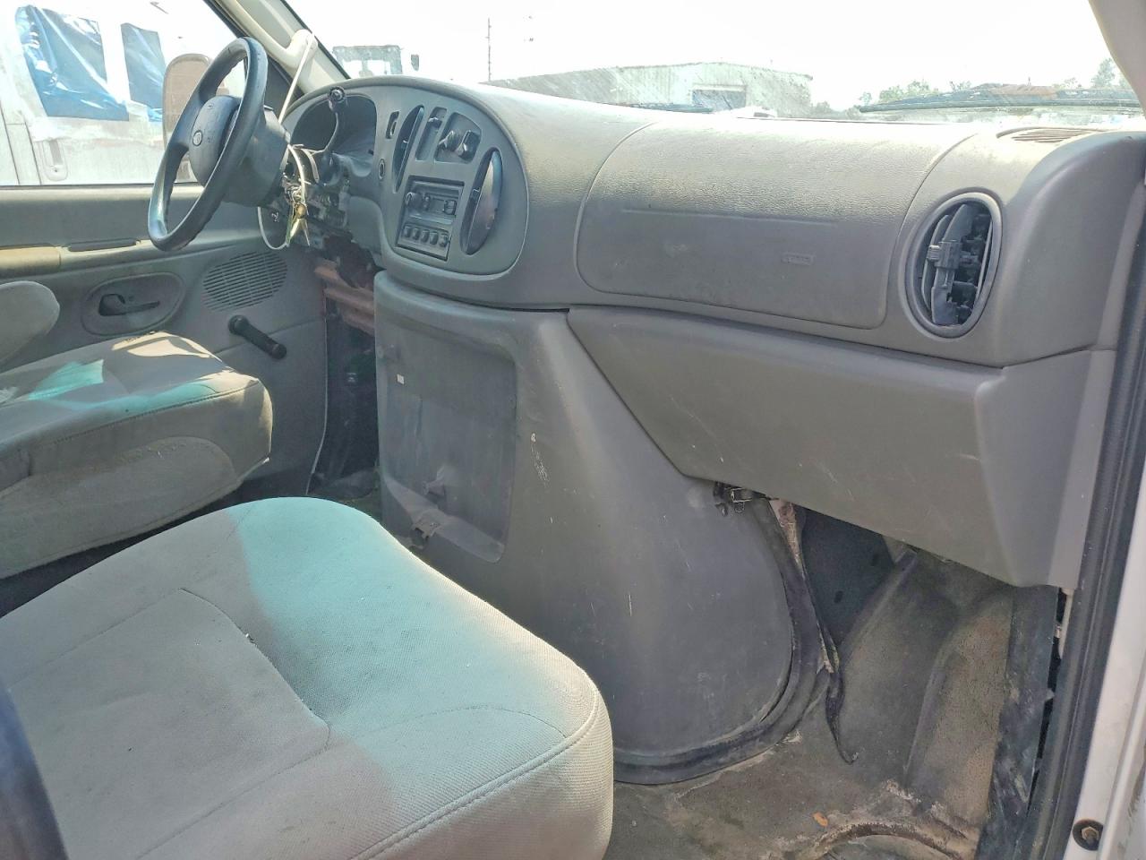 2005 FORD ECONOLINE