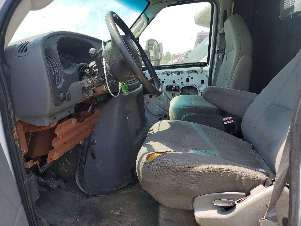 2005 FORD ECONOLINE