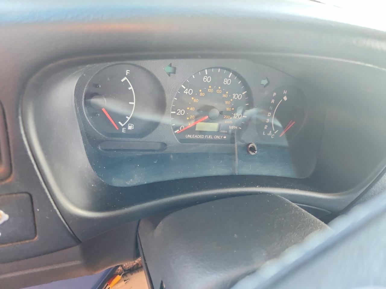 2000 MITSUBISHI MIRAGE