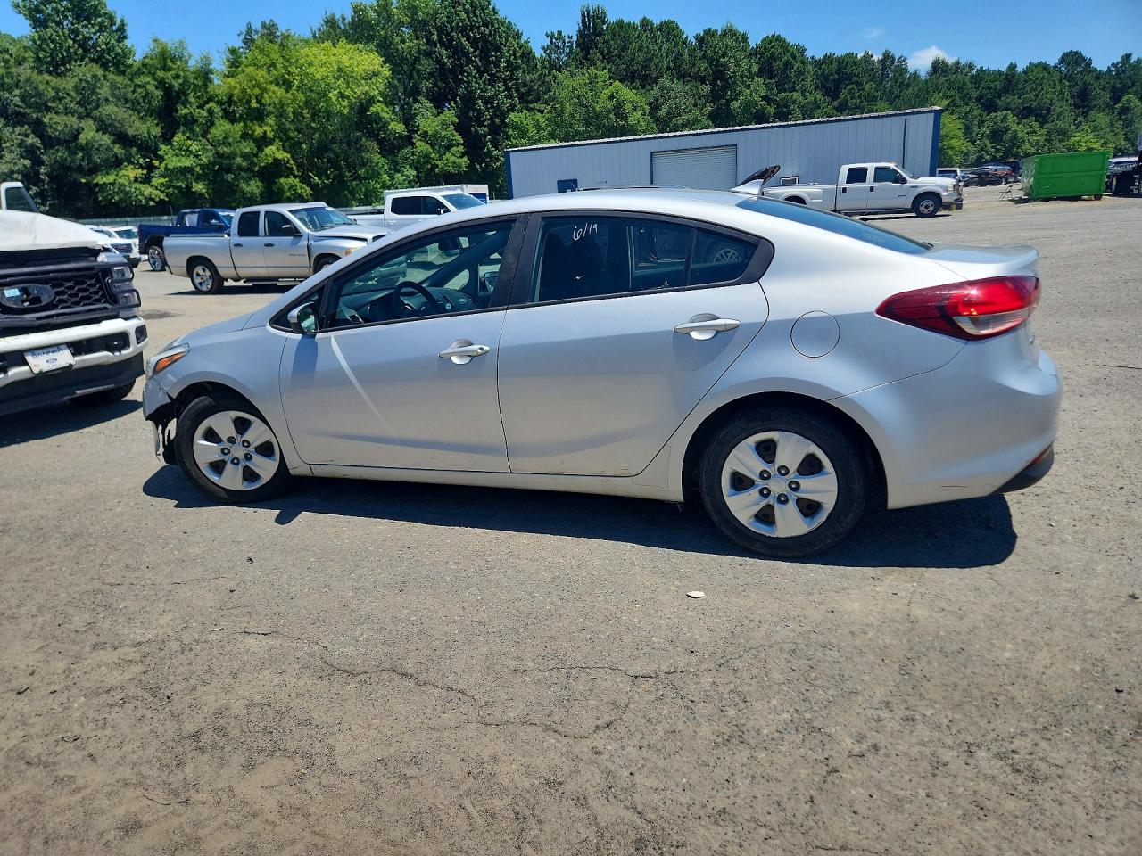 2017 KIA FORTE