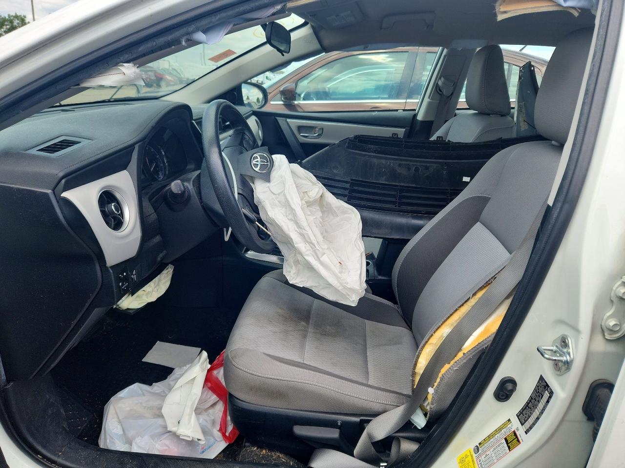 2017 TOYOTA COROLLA