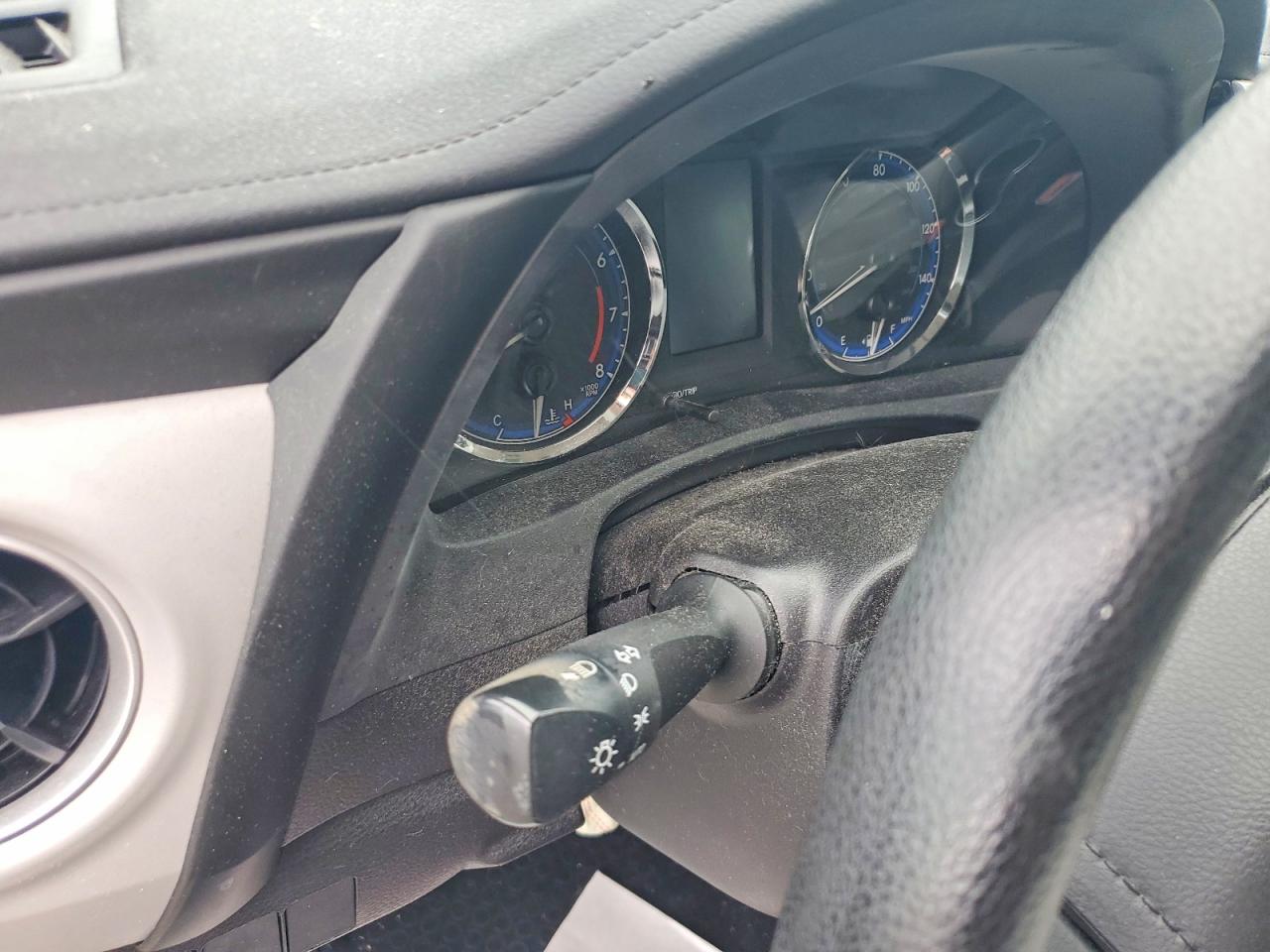 2017 TOYOTA COROLLA