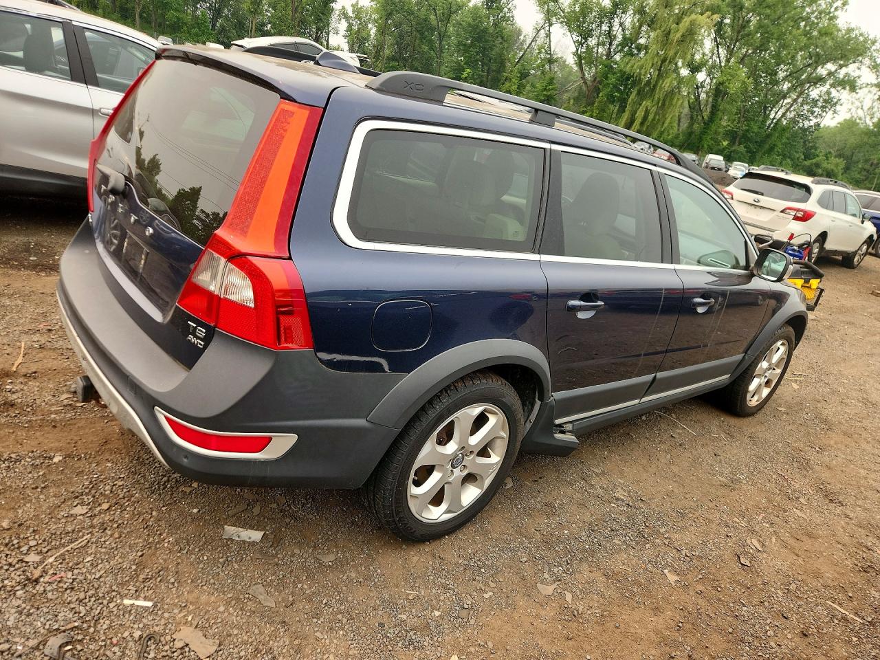 2011 VOLVO XC70
