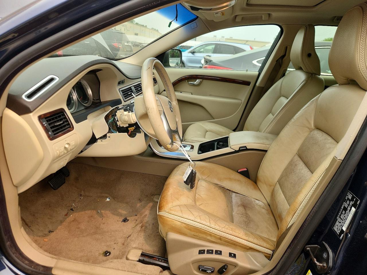 2011 VOLVO XC70