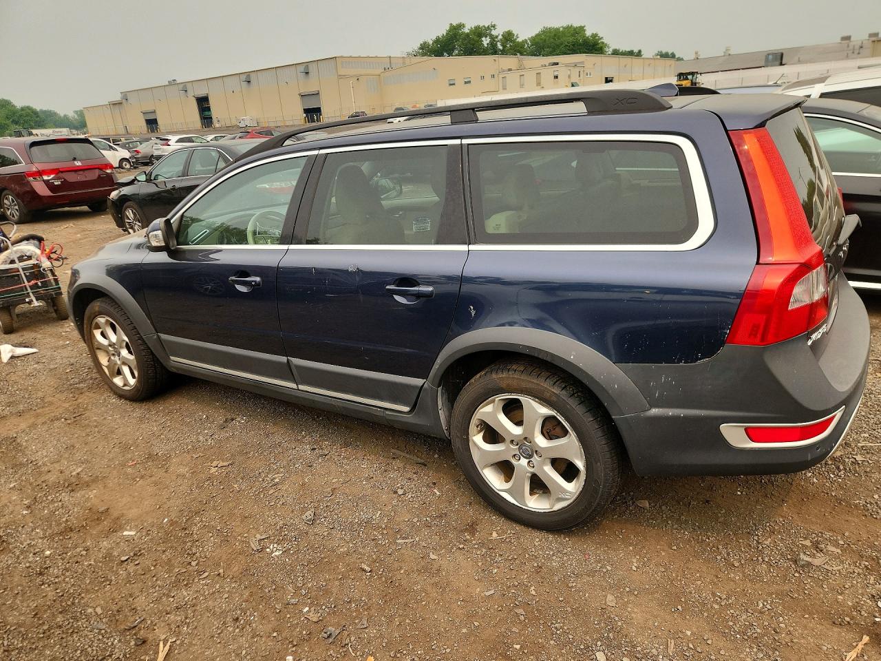 2011 VOLVO XC70