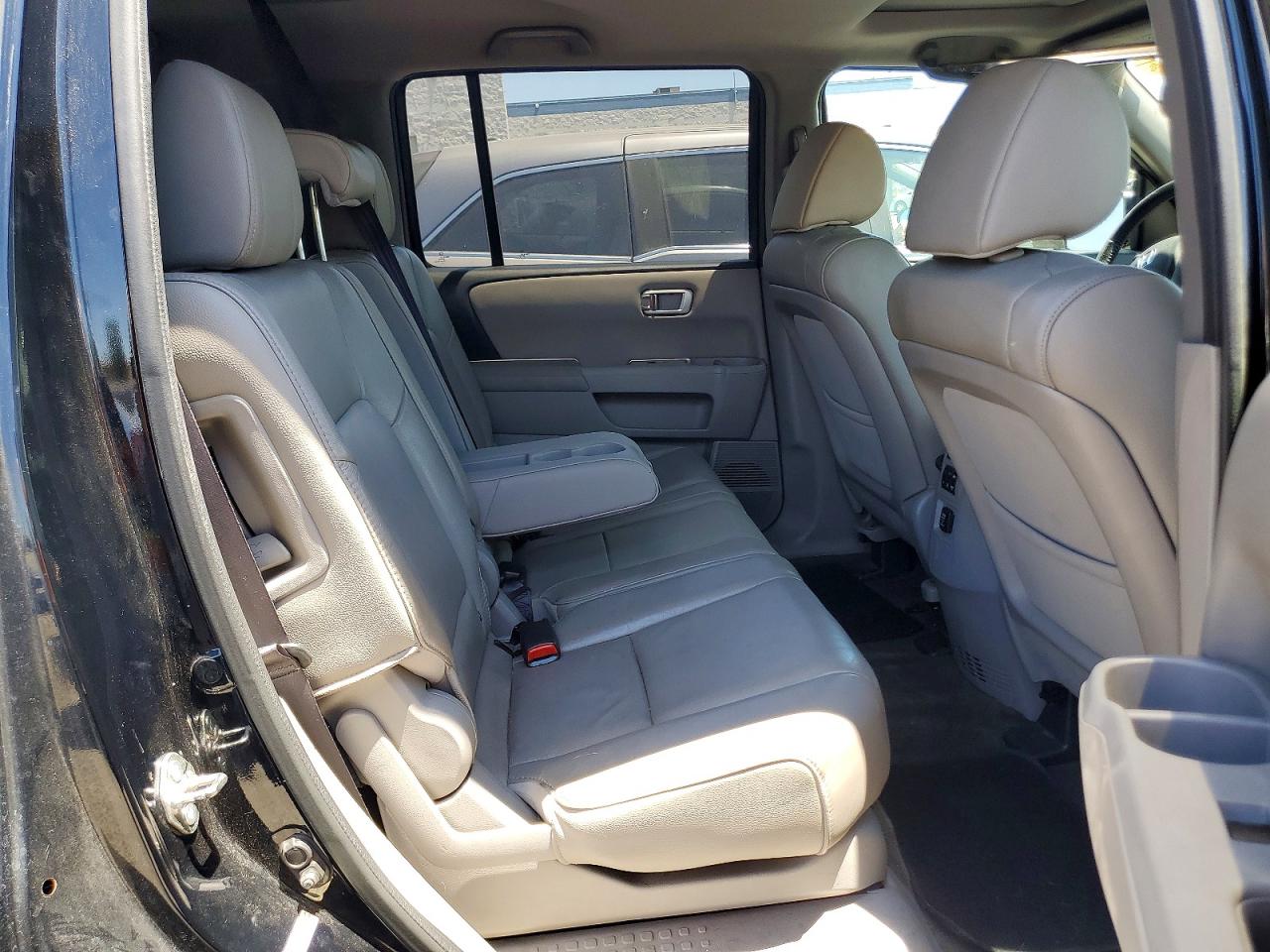 2015 HONDA PILOT