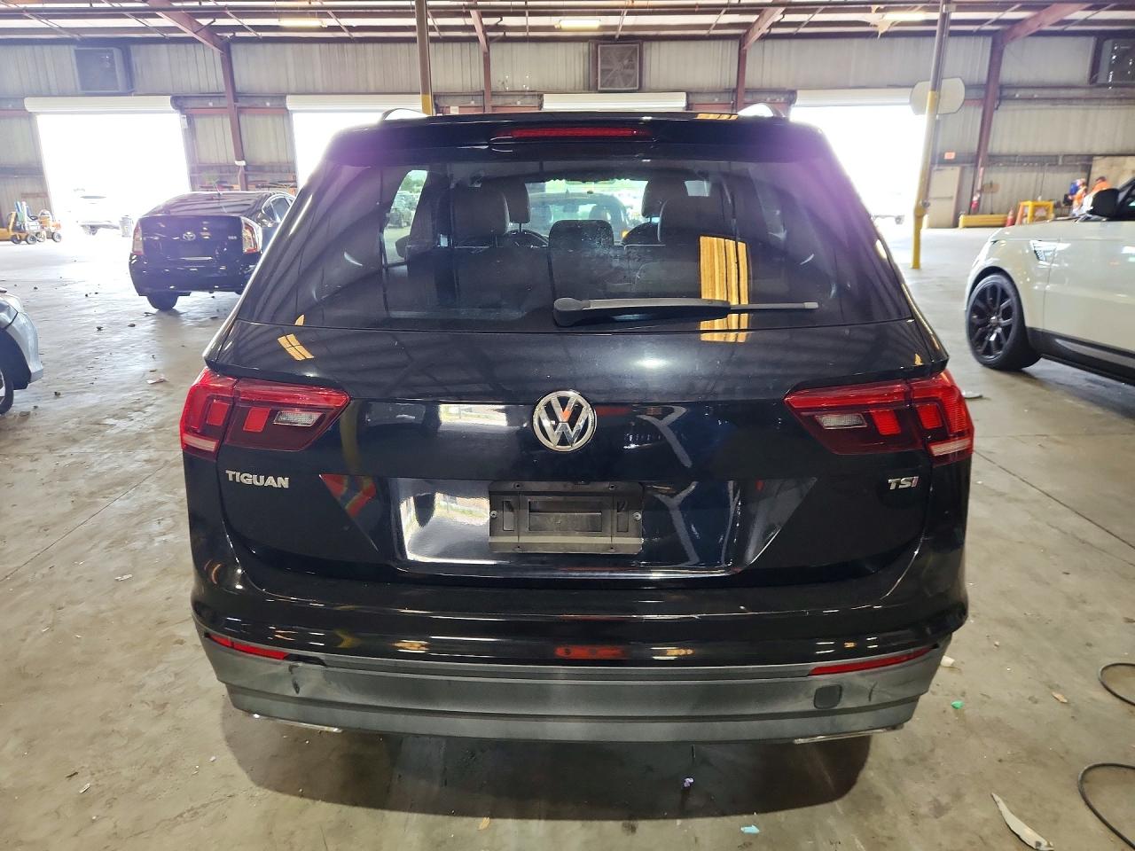 2018 VOLKSWAGEN TIGUAN