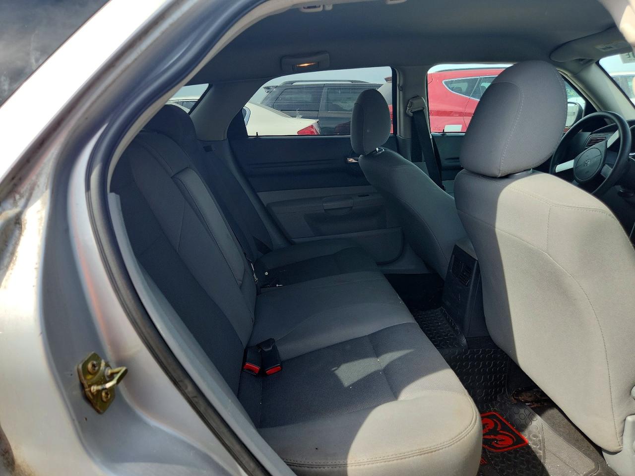 2006 DODGE MAGNUM