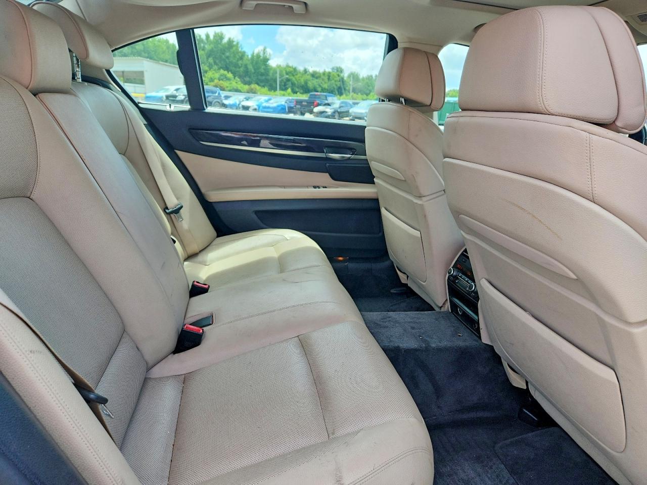 2011 BMW 7 SERIES