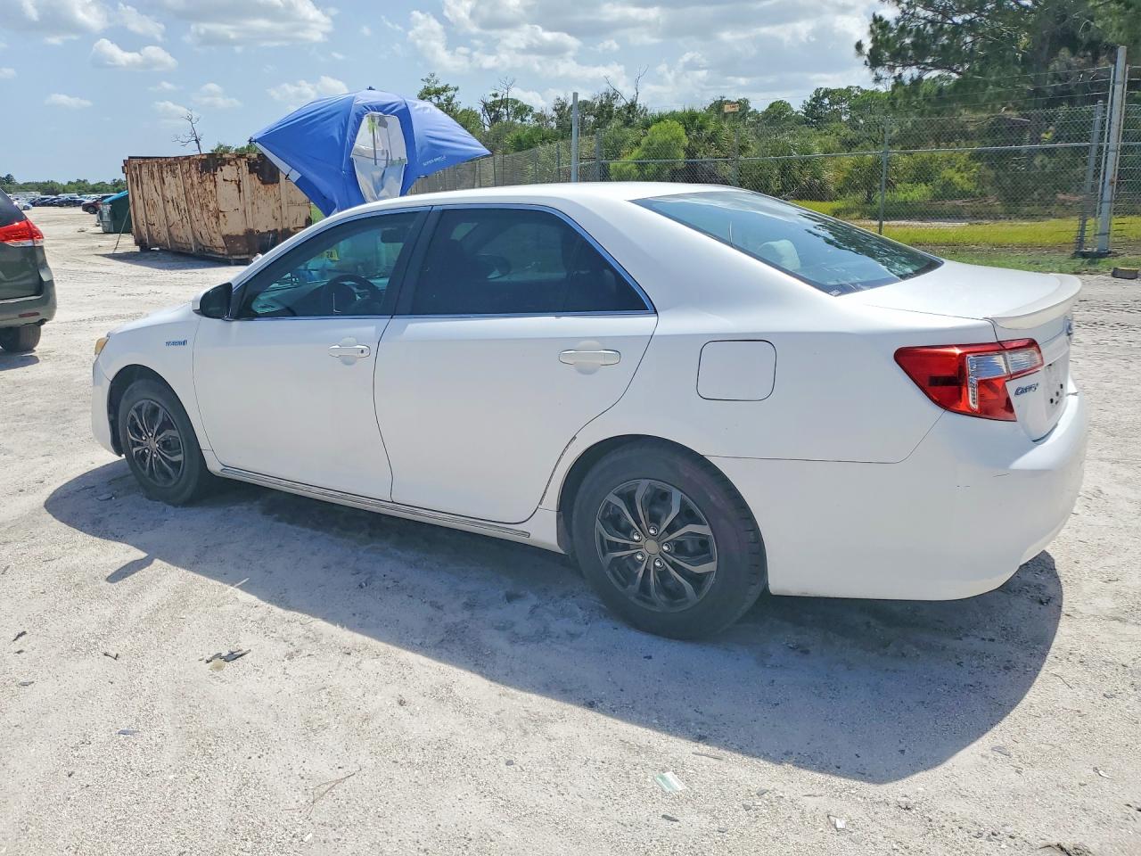 2013 TOYOTA CAMRY SOLA