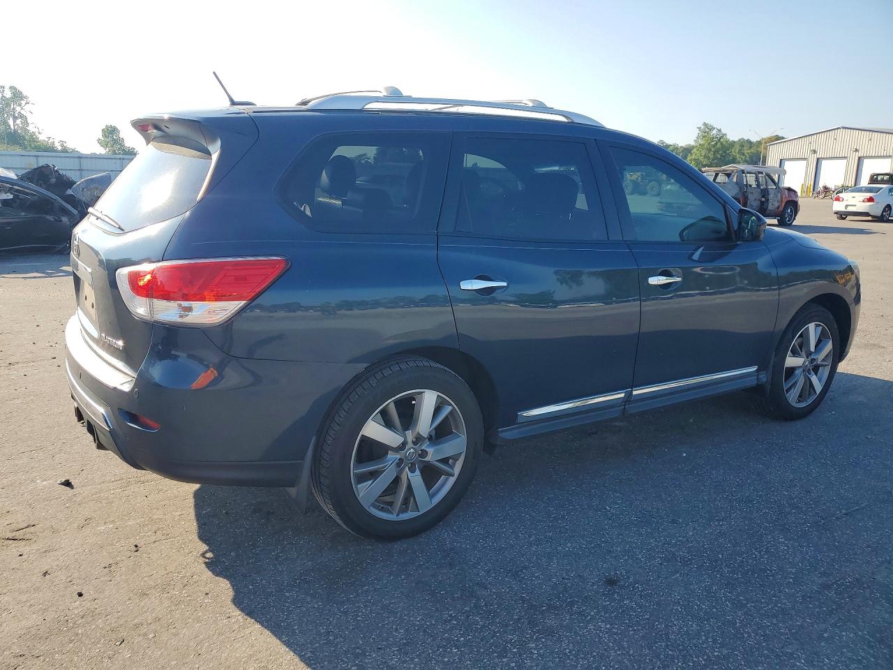 2013 NISSAN PATHFINDER