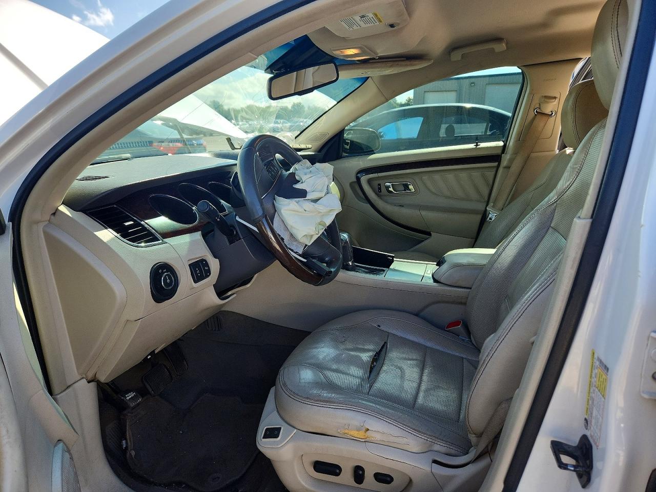 2010 FORD TAURUS
