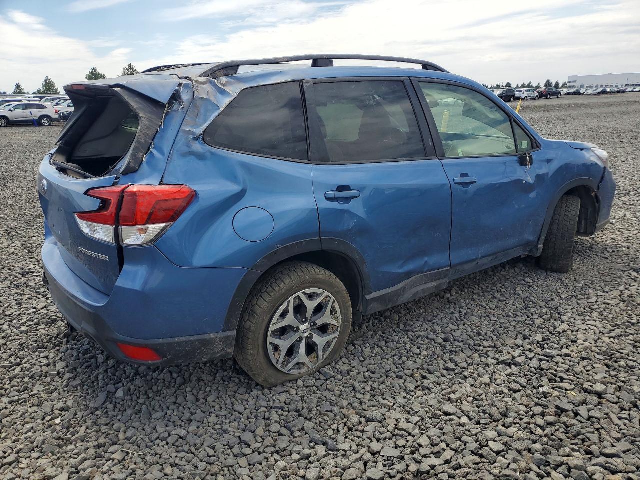 2020 SUBARU FORESTER