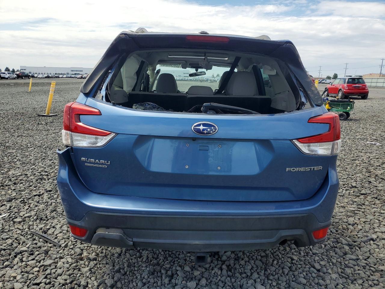 2020 SUBARU FORESTER