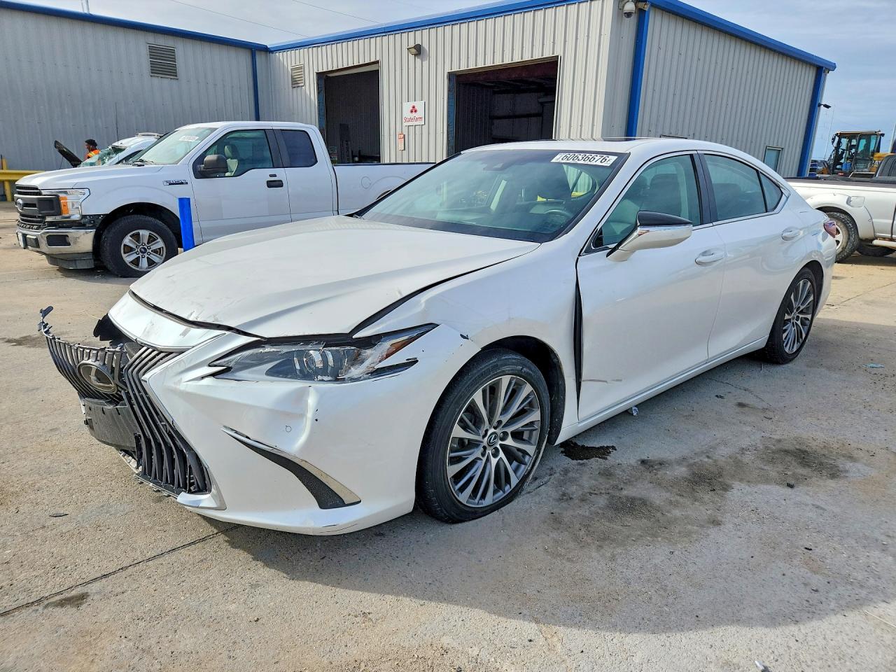 2020 LEXUS ES350