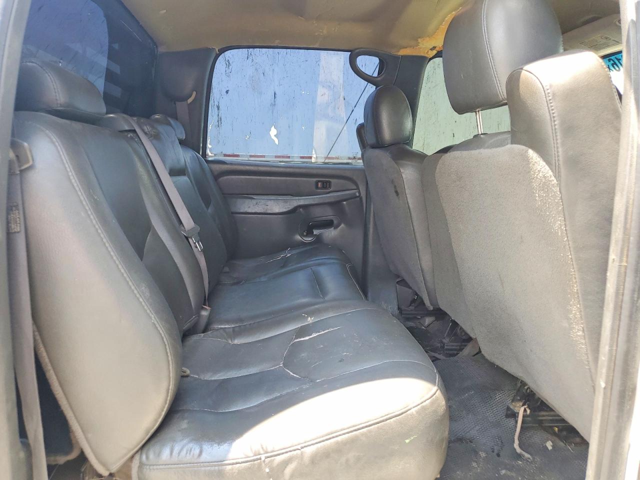 2004 CHEVROLET SILVERADO