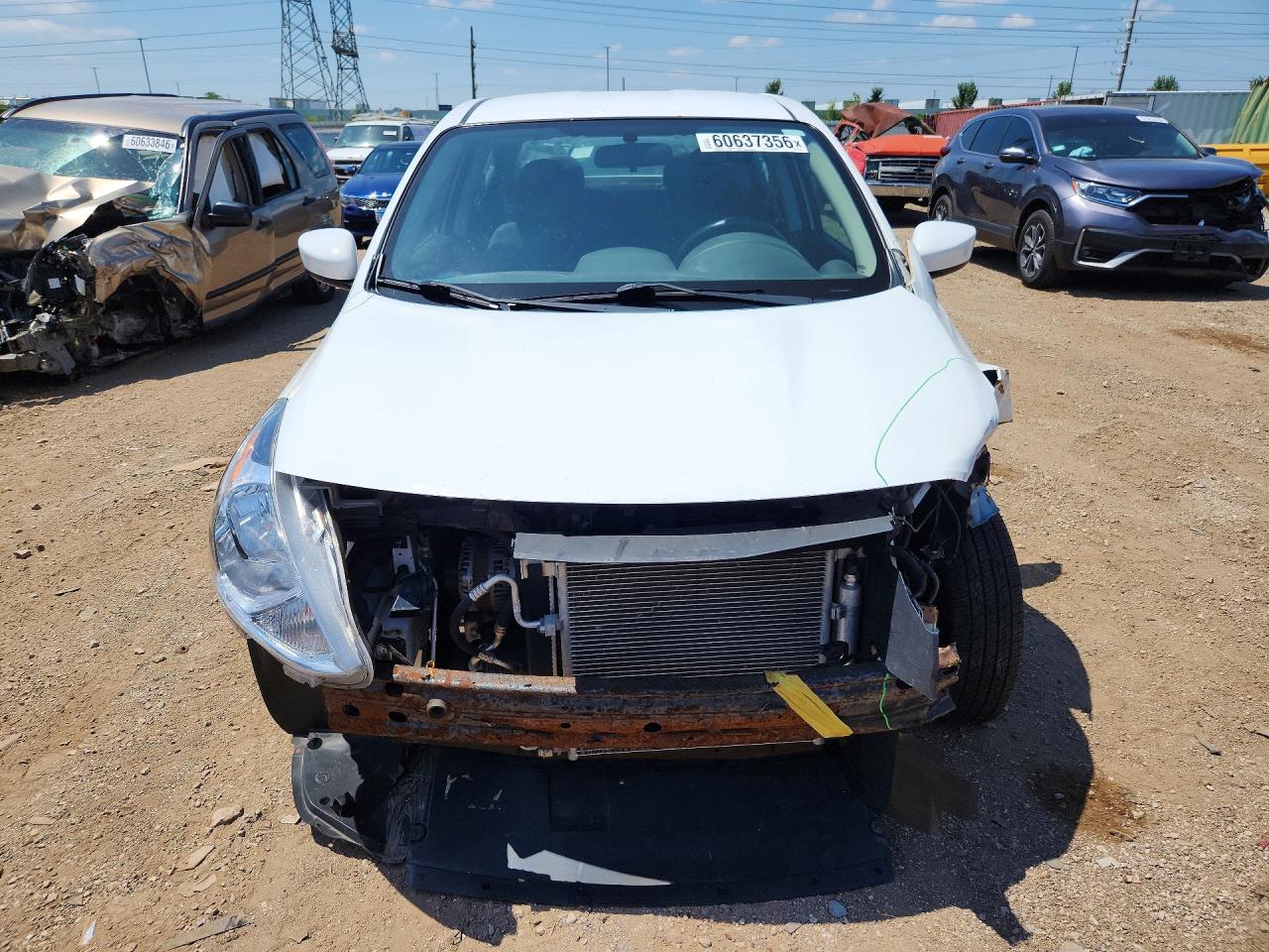 2019 NISSAN VERSA
