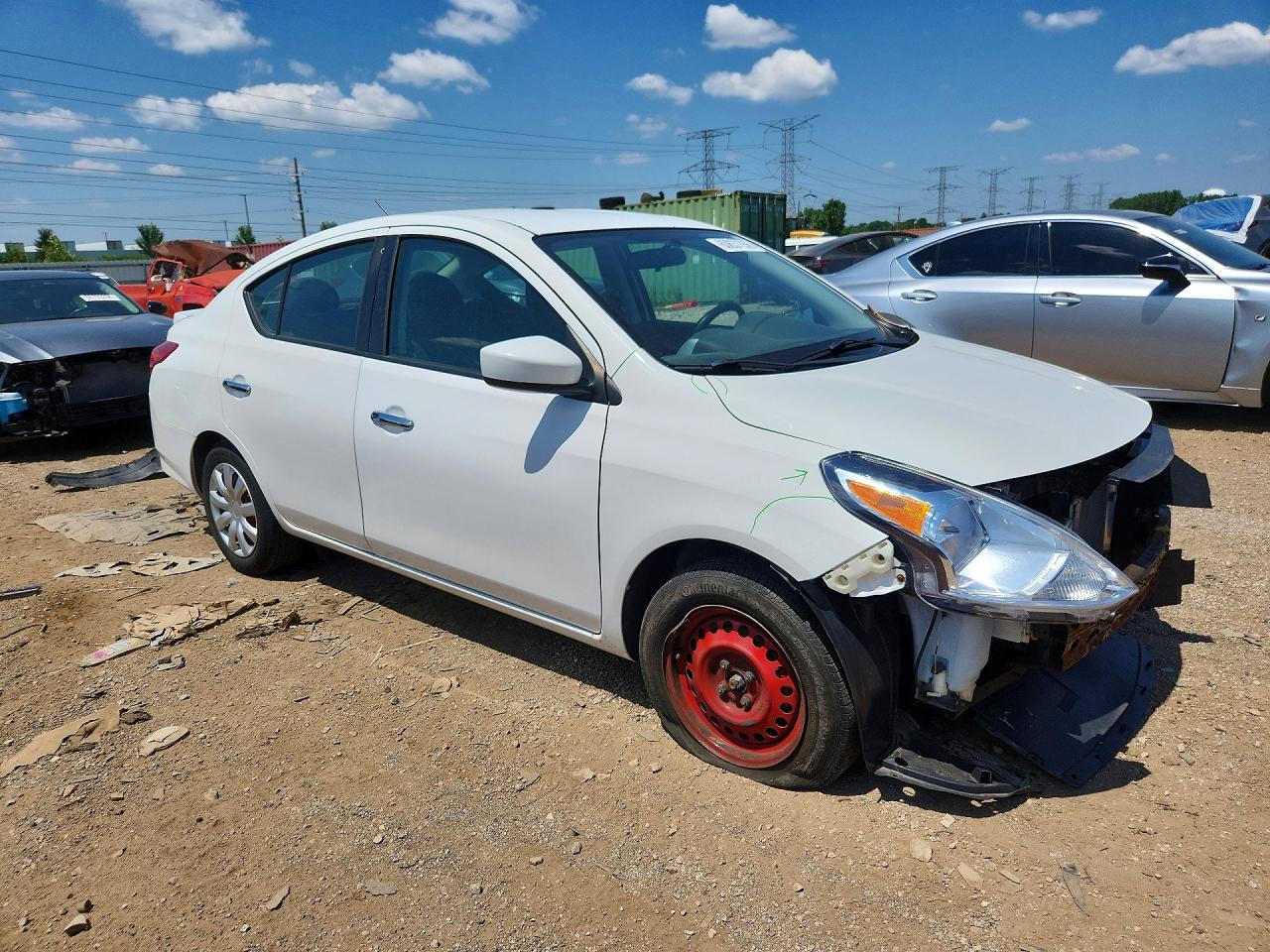 2019 NISSAN VERSA