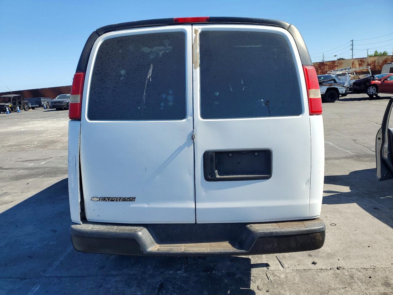 2009 CHEVROLET EXPRESS