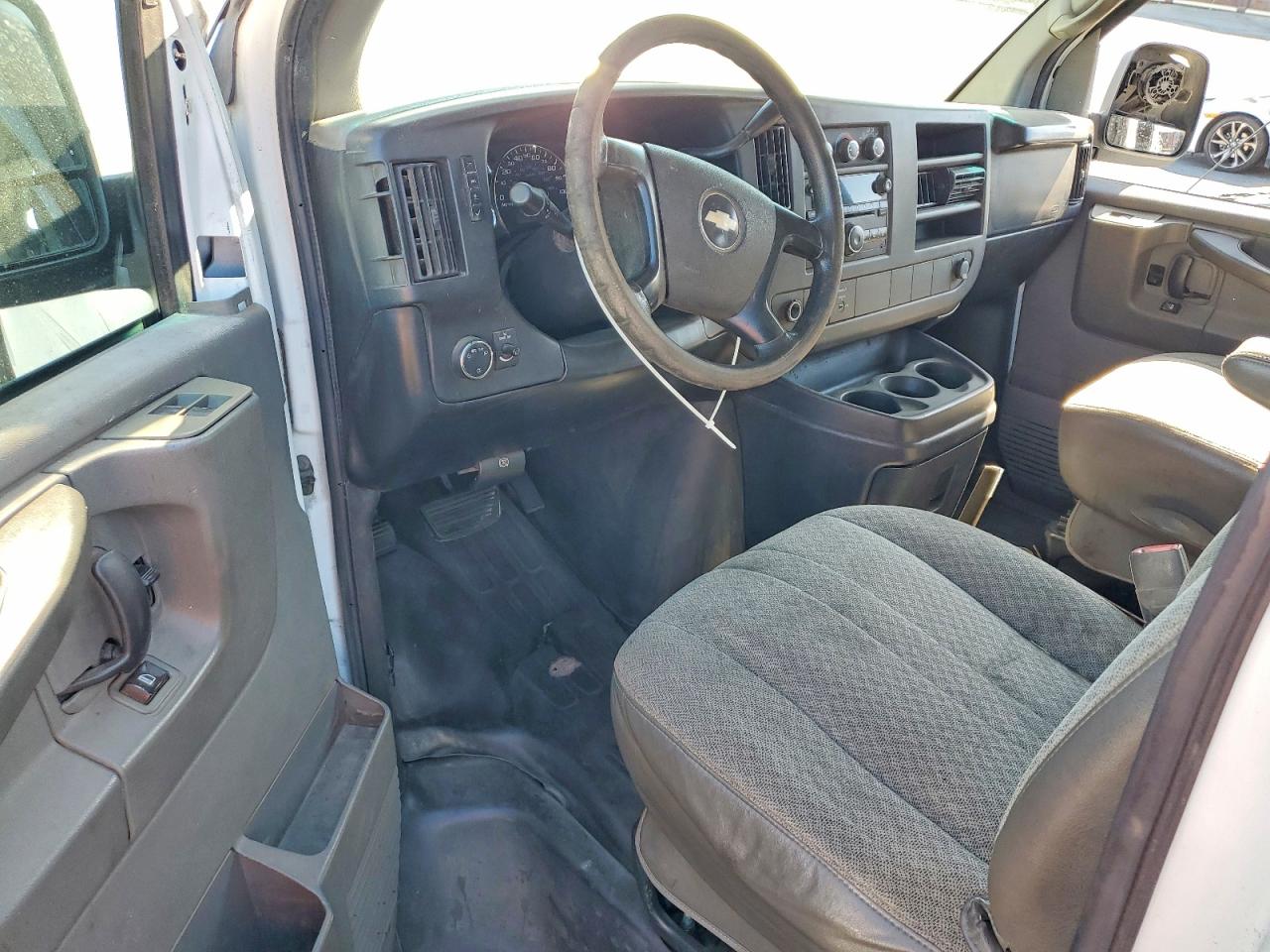 2009 CHEVROLET EXPRESS