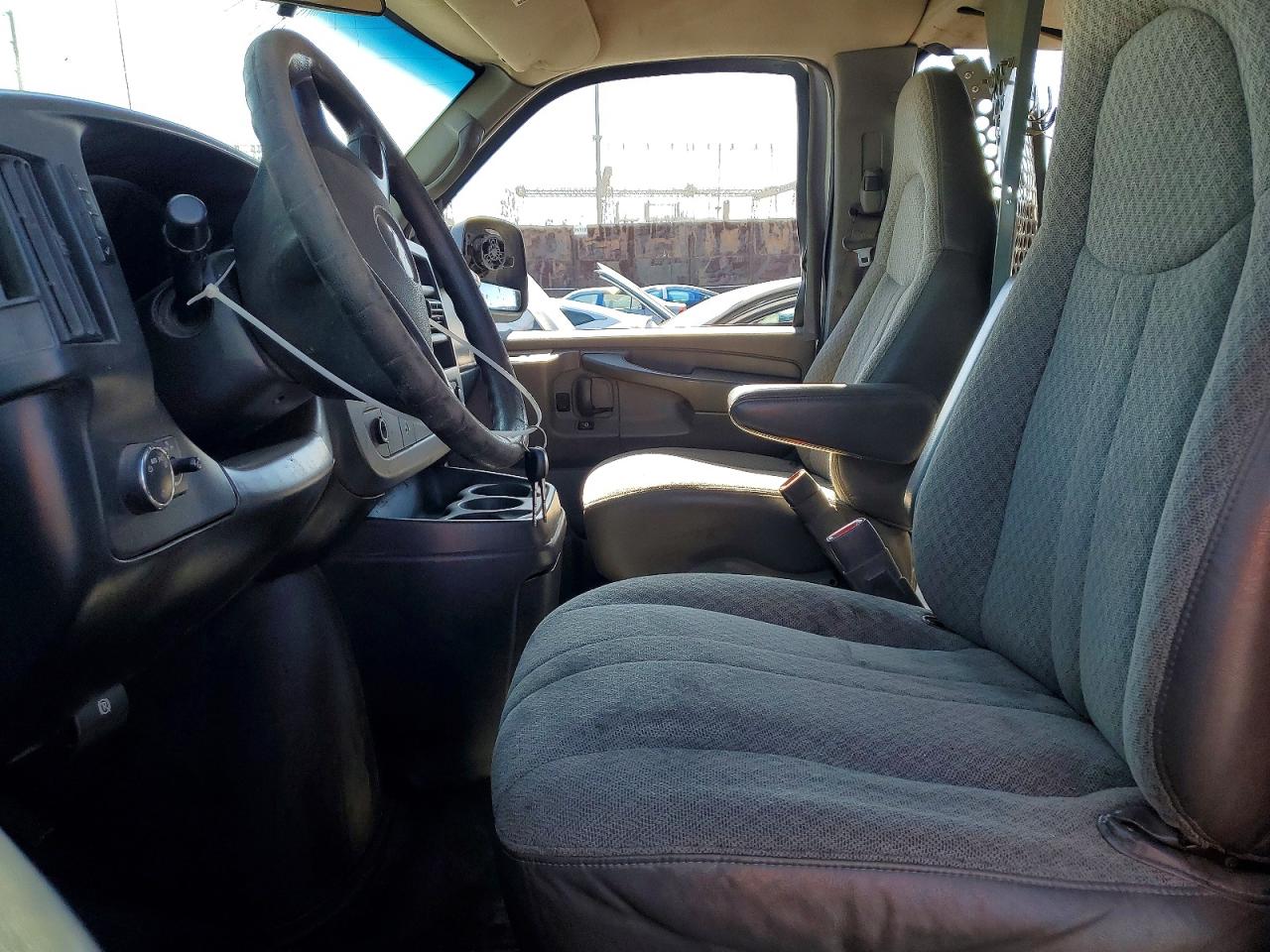 2009 CHEVROLET EXPRESS