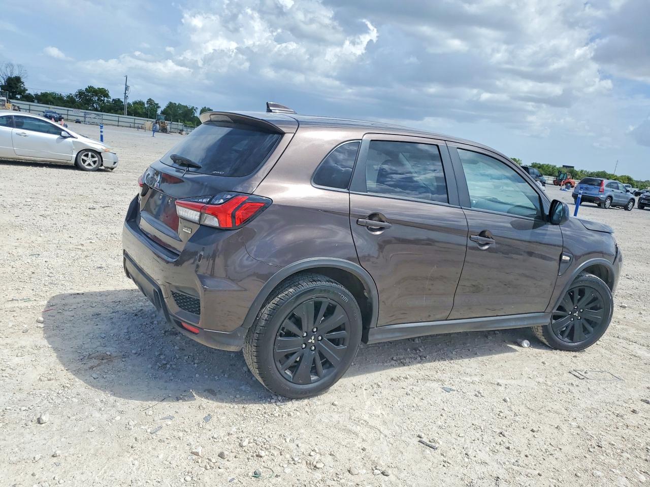 2023 MITSUBISHI OUTLANDER