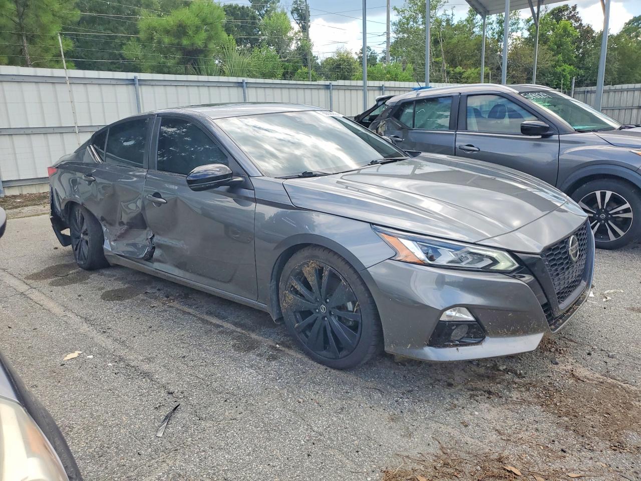 2022 NISSAN ALTIMA