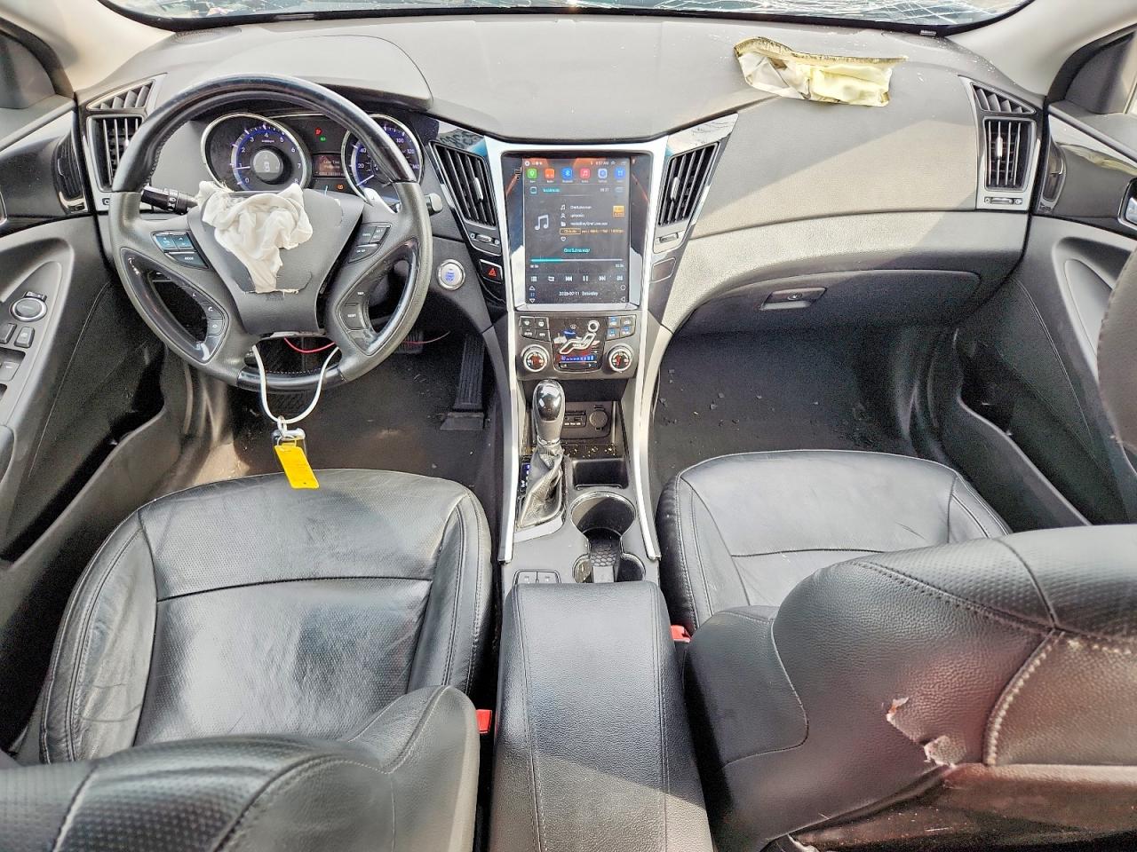 2011 HYUNDAI SONATA