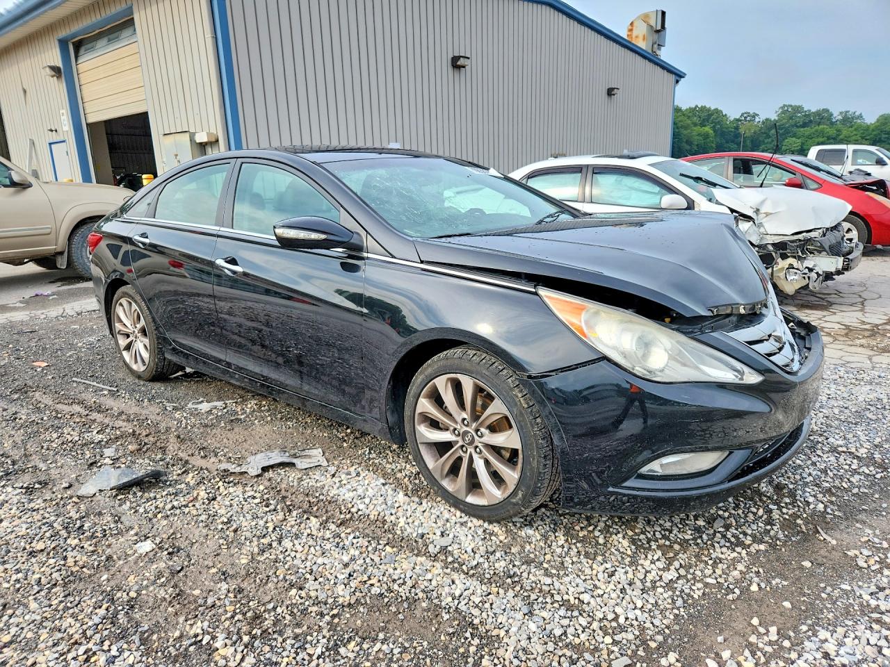 2011 HYUNDAI SONATA