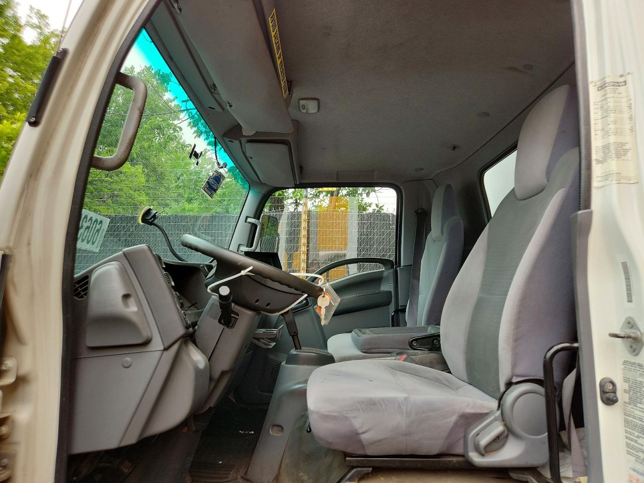 2016 ISUZU NPR