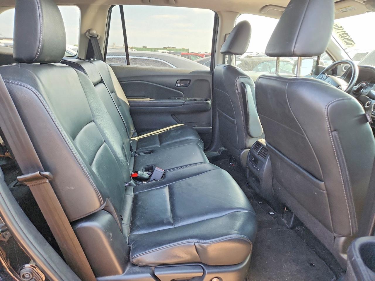 2016 HONDA PILOT