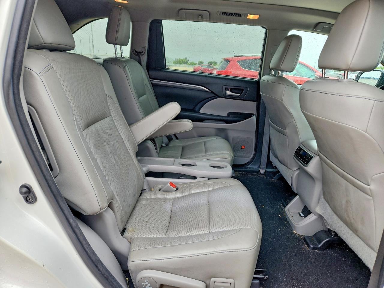 2017 TOYOTA HIGHLANDER