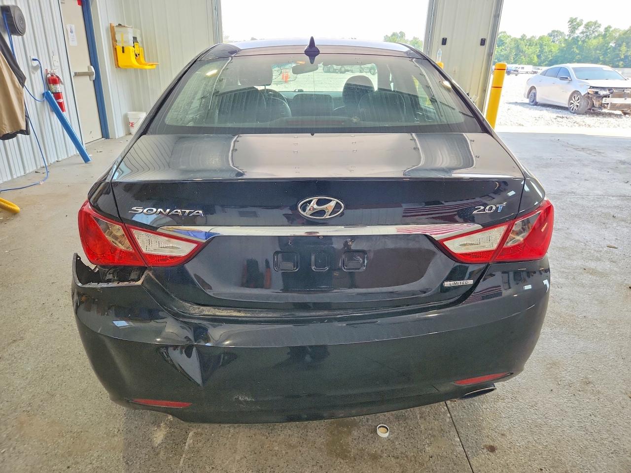 2011 HYUNDAI SONATA
