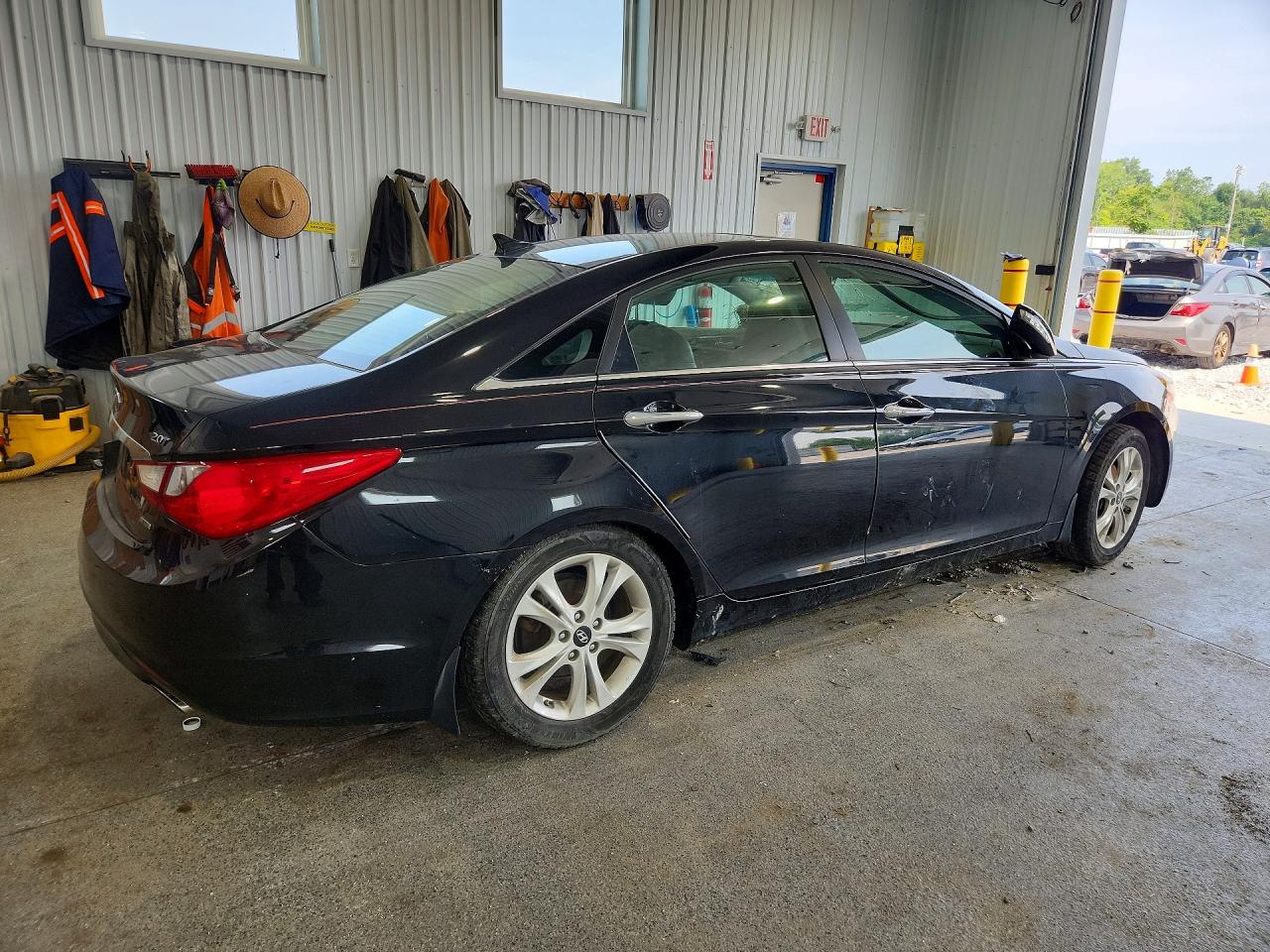 2011 HYUNDAI SONATA