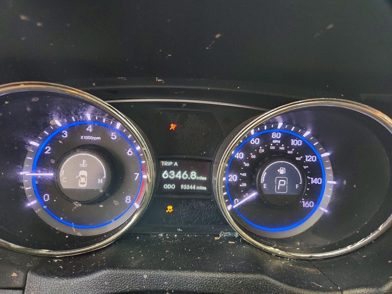 2011 HYUNDAI SONATA