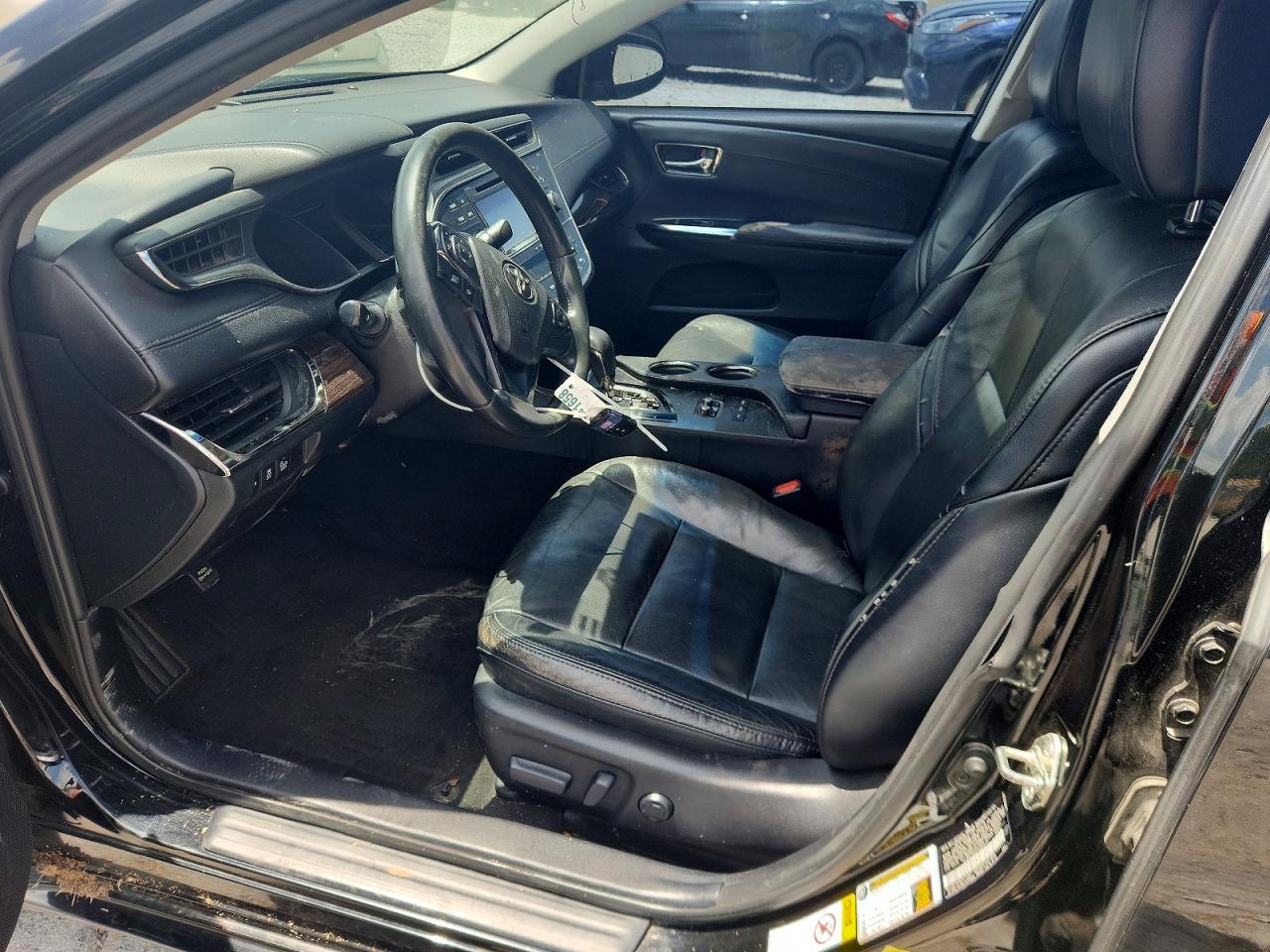 2015 TOYOTA AVALON